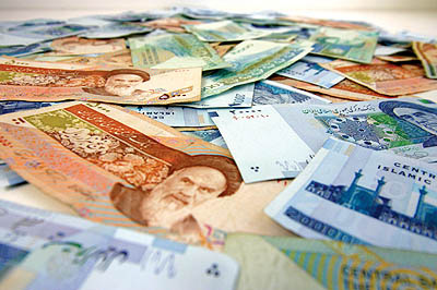 واحد پول کشور از ریال به تومان تغییر کرد