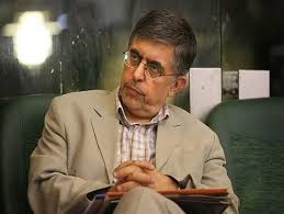 انتقادات کرباسچی از مواضع محمودصادقی